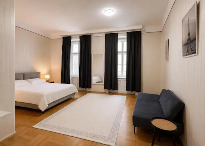 Luxury In Prime District *
