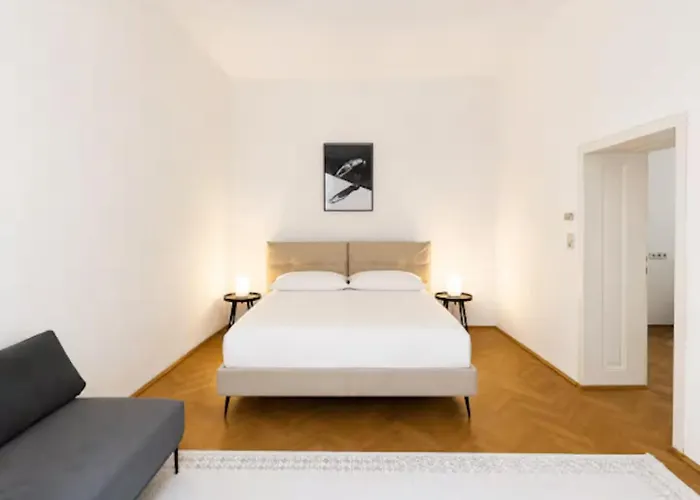 Apartment Luxury In Prime District *